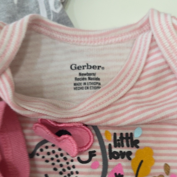 Gerber Baby Girl 3pc Bundle Onesies & Sleeper Pink Fox Love Gray Newborn Sleeper - Picture 4 of 8